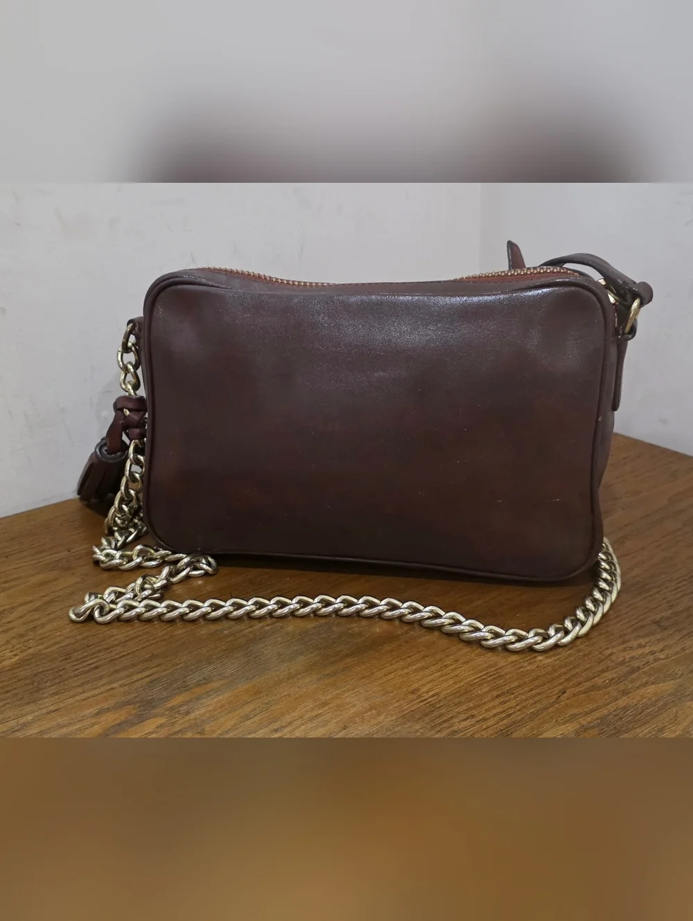 Vintage Coach Distressed Brown Leather Crossbody bag - Picture 6 of 11